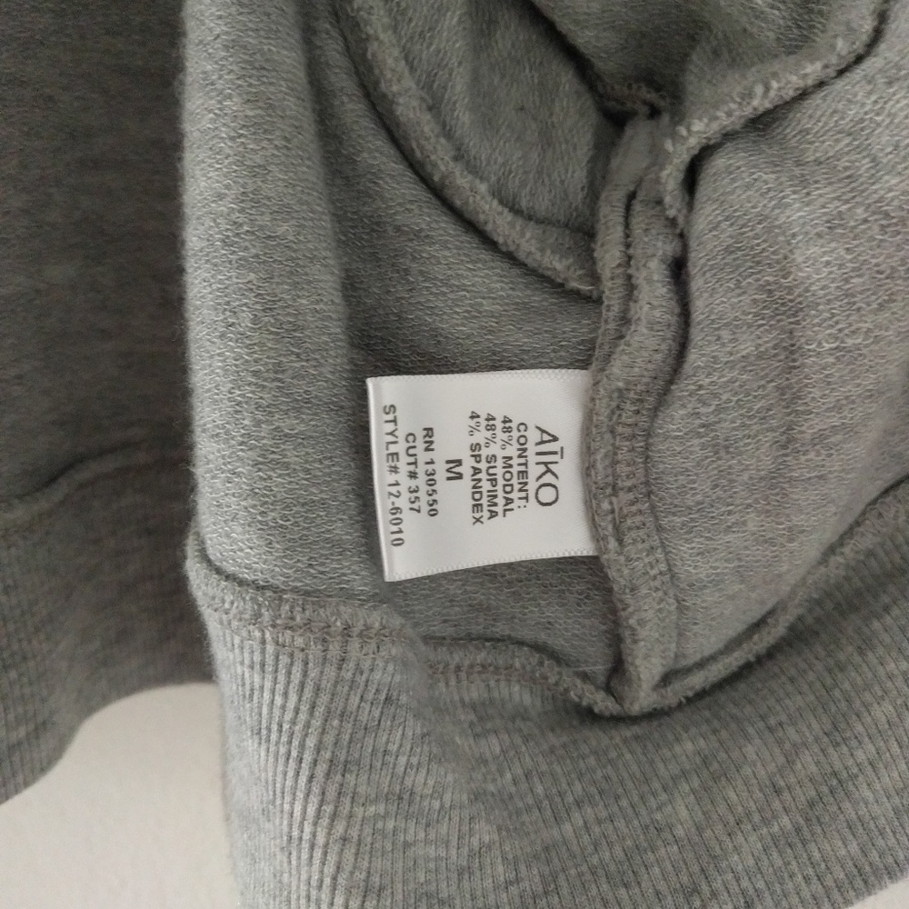 SOLD Aiko Cropped Hooded Cardigan - Picture 5 of 6